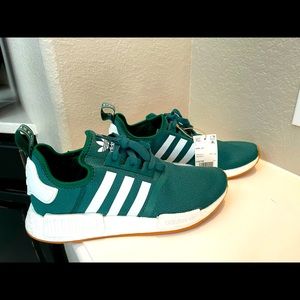 NWT Green Adidas NMD_R1 Size 7.5